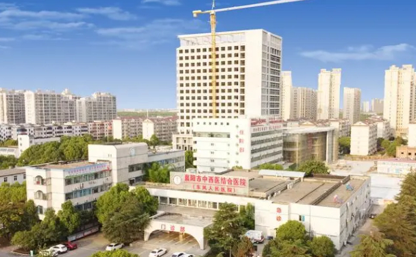 襄陽市中西醫結合醫院口腔科種植牙怎么樣?價格多少?恢復案例&技術亮點
